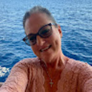 Meet your Posher, Elaine